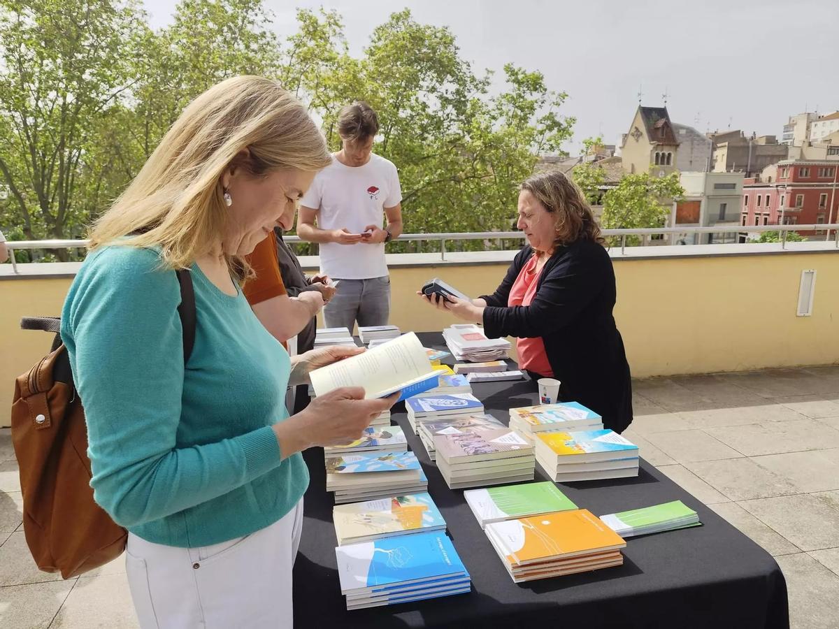 Jaume Torrent y autores en la azotea del Museu del Joguet de Figueres