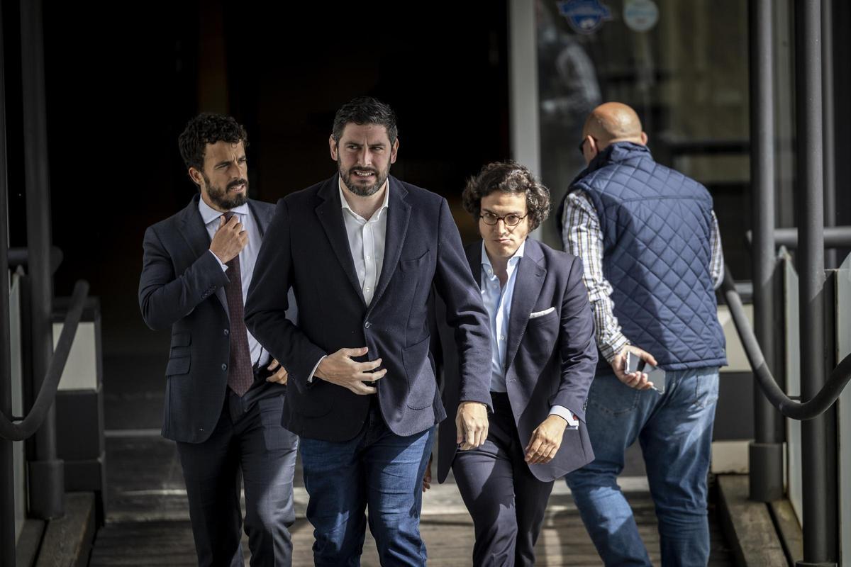 Reunión pública de PP y Vox en Zaragoza con dirigentes de ambos partidos