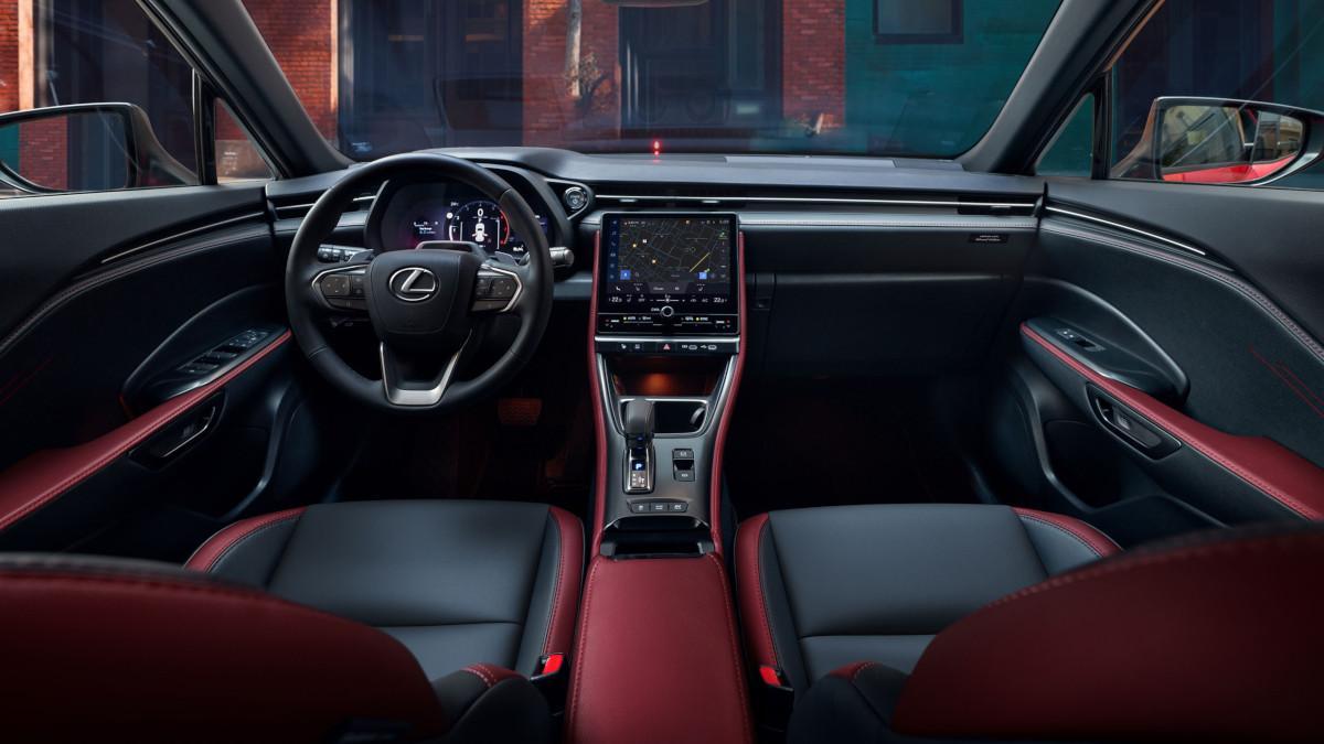 Lexus LBX 2026 en presentación oficial en Tarragona