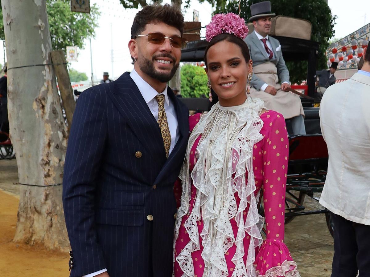 Pasarela de faralaes en el albero del Real, muestra de moda flamenca