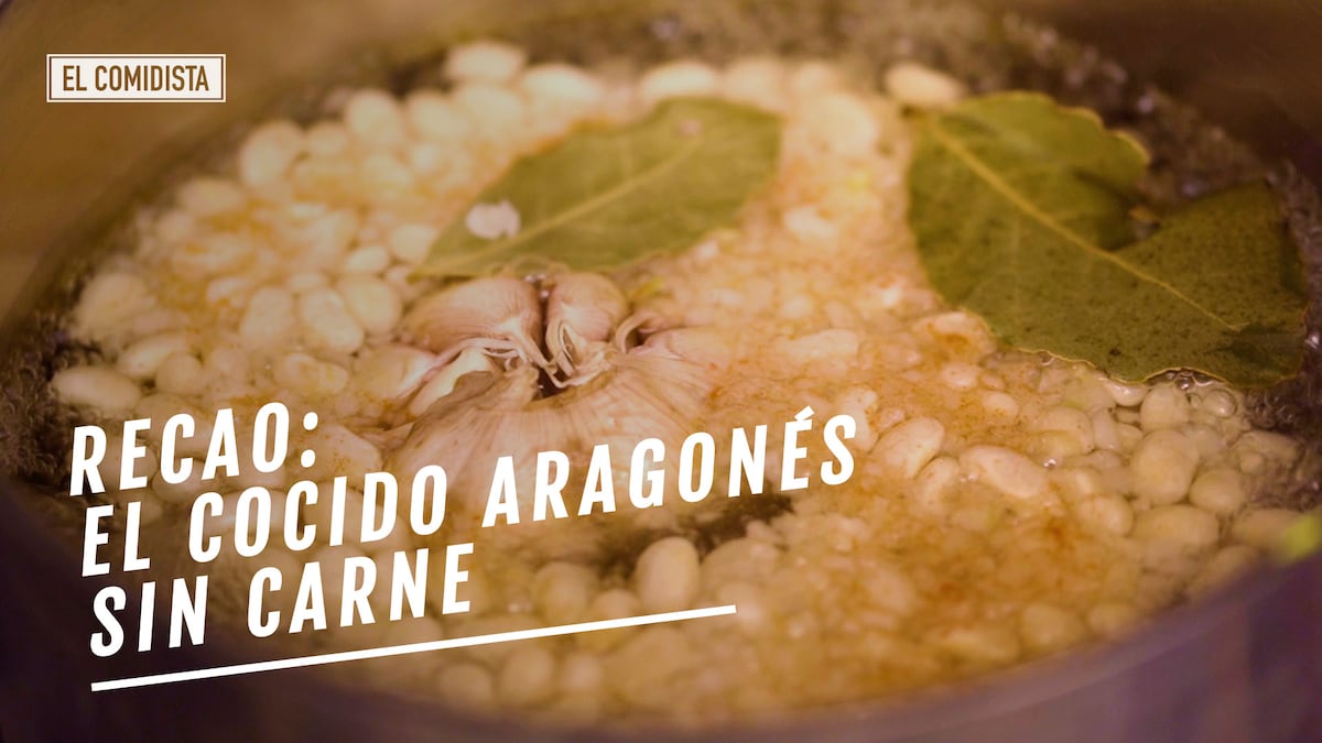 Hornazo de Salamanca con masa crujiente y relleno de charcutería