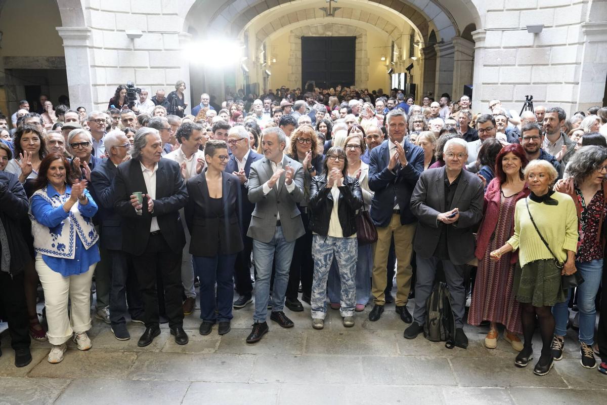 Desayuno de Sant Jordi 2024 en el Palau de la Virreina, con Jaume Collboni, Laura Huerga y Ali Smith