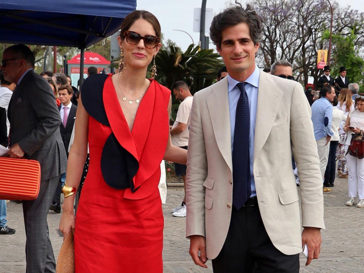 Sofía Palazuelo deslumbra en la Feria de Abril con look de Devota&Lomba