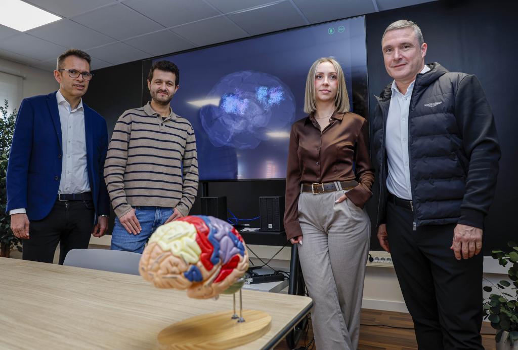 Laboratorio Neuroentrepreneurship en StartUPV con equipos de neuroimagen