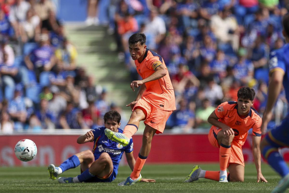 Fermín López celebra el gol del 1-0 en el Coliseum Alfonso Pérez