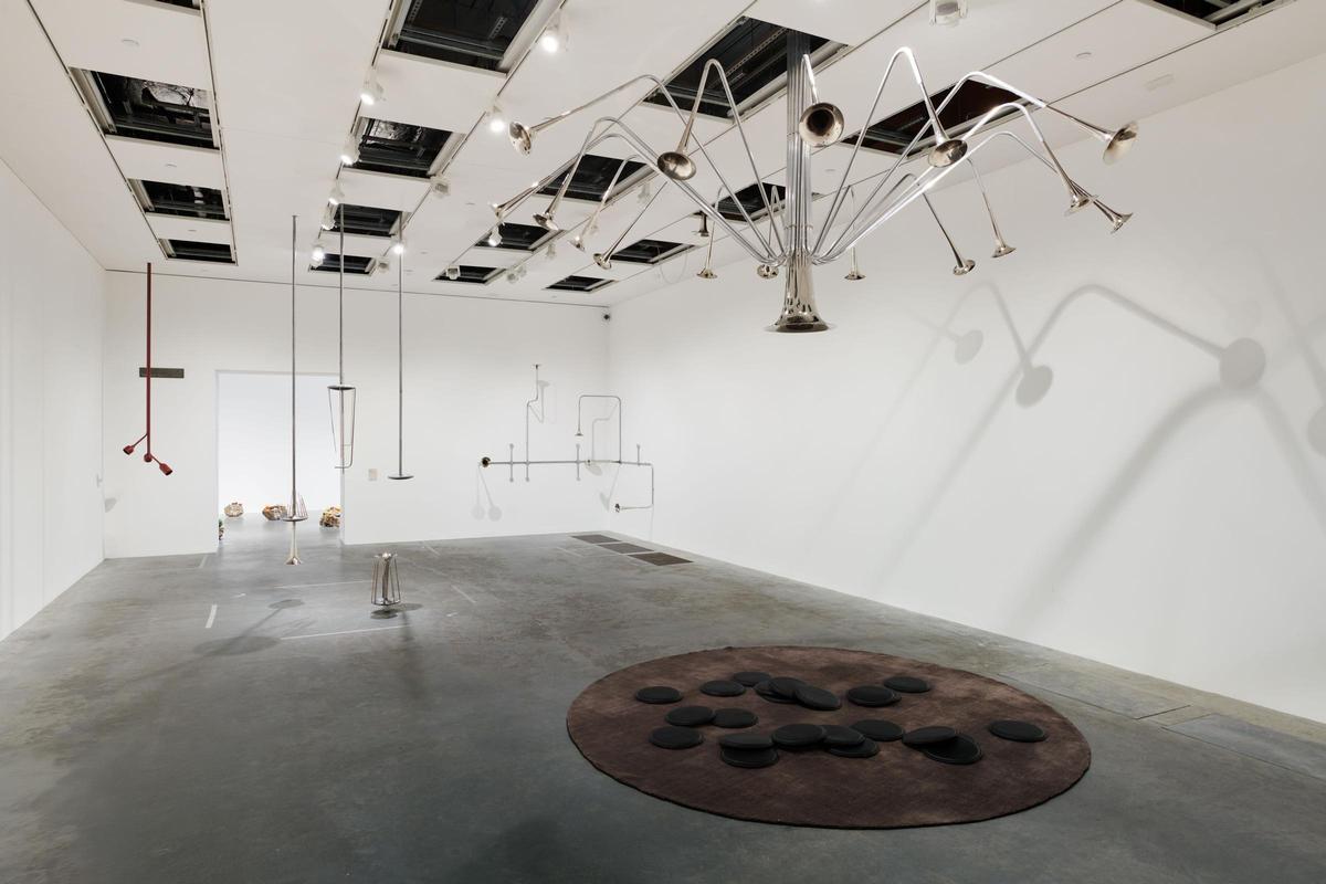 Detalle de la obra 'Surrender (Flag)' de John Gerrard