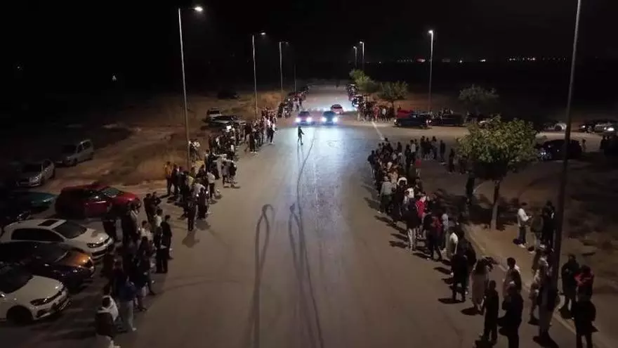 Flotilla internacional zarpando desde el puerto de Augusta