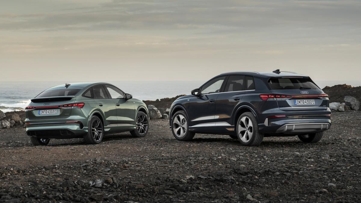 Interior del Audi Q4 e-tron con pantalla digital de 12,8" y pantalla de instrumentos de 11,9"