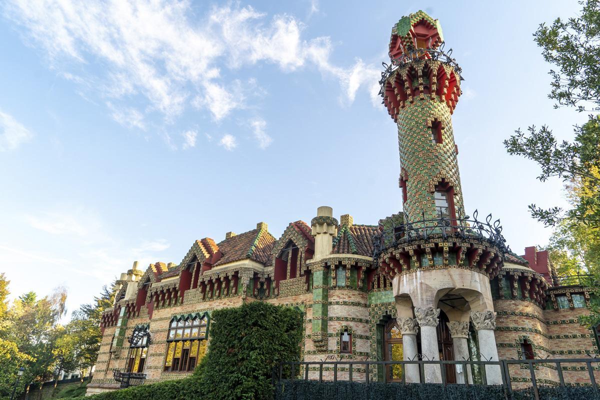 Acantilados y arcos de roca del Geoparque Costa Quebrada, Cantabria