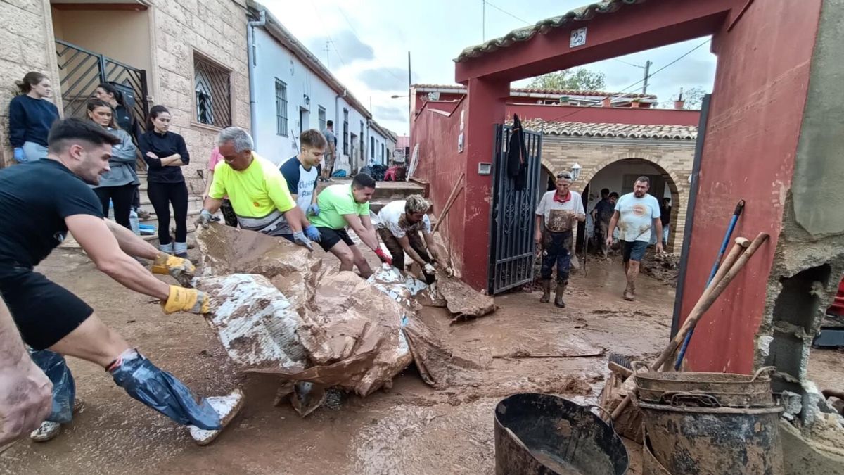 Alcaldesa de Picassent moviliza Policía Local durante la dana y ordena vigilancia permanente