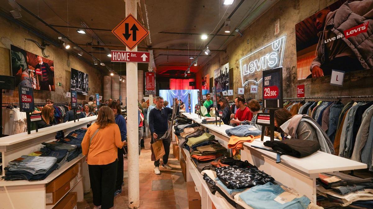 Afluencia de compradores en el Rec.0, Igualada, 2024