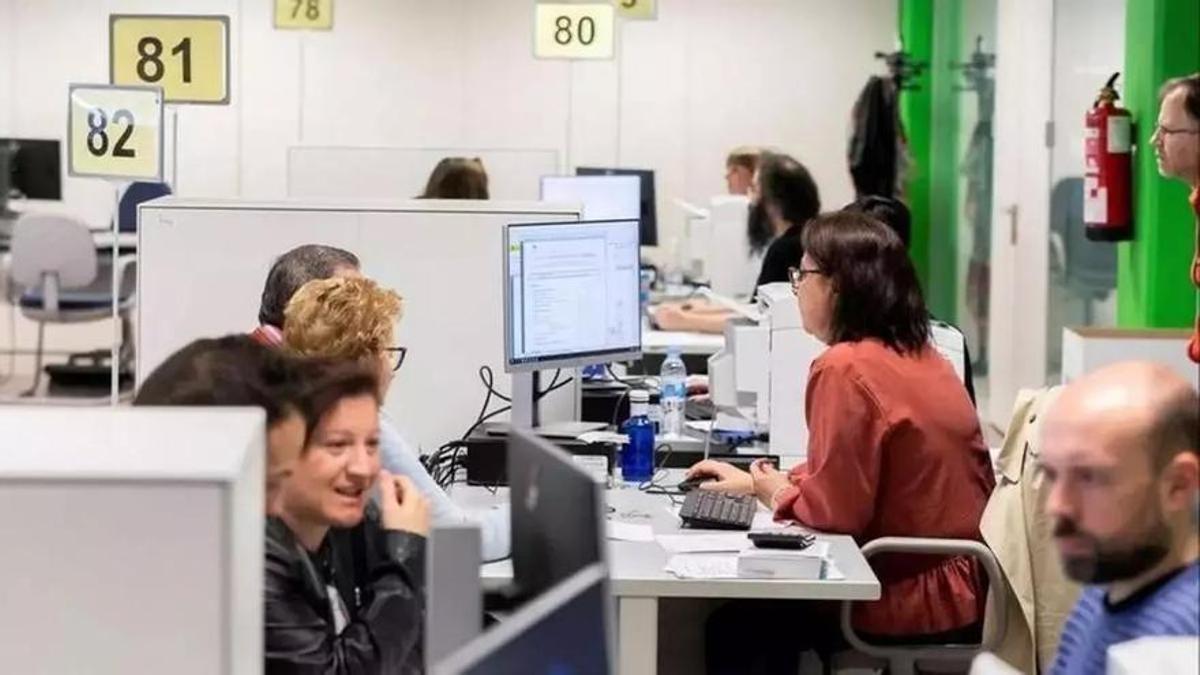 Jornada 35 horas para funcionarios del Estado: el Gobierno aprueba la reducción sin recorte salarial