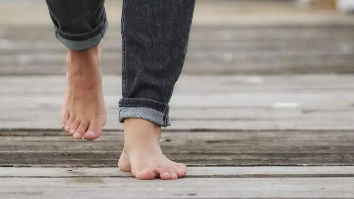 Caminar una hora al día quema 75.000 calorías al año, afirman entrenadores
