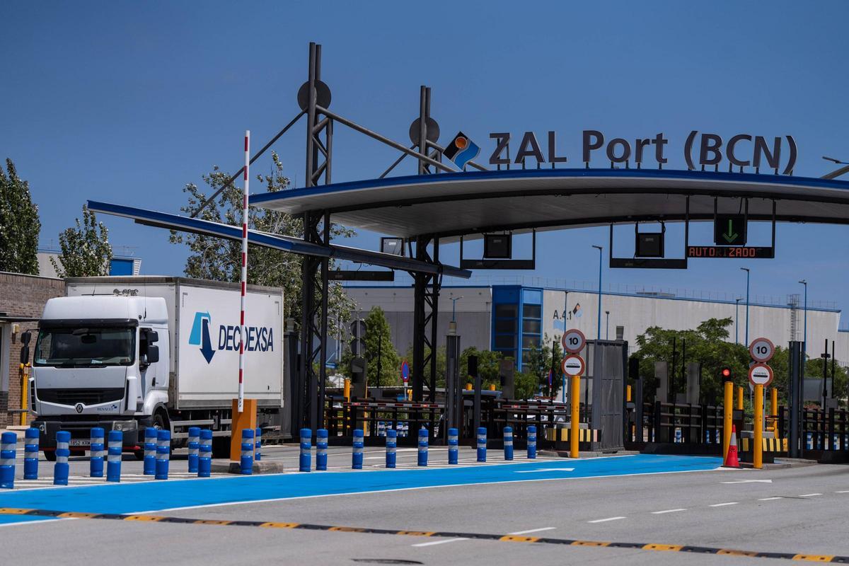 Instalación de la hidrogenera de SympH2ony en la ZAL Prat del Port de Barcelona