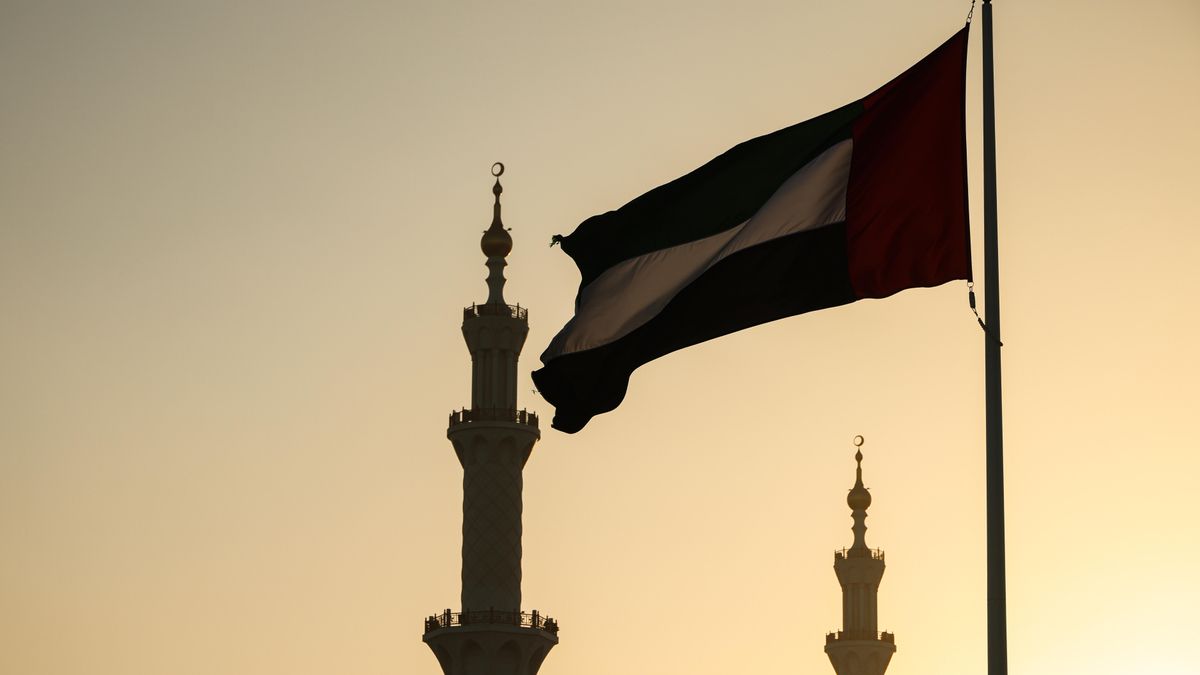 Emiratos Árabes Unidos abandona la OPEP y busca duplicar su producción petrolera