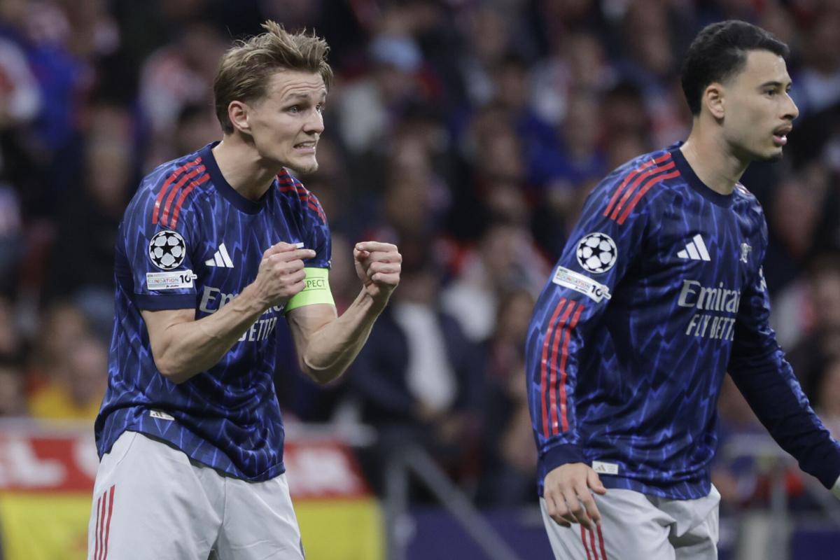 Jugadores del Bayern celebrando el gol de Lewandowski en la Allianz Arena