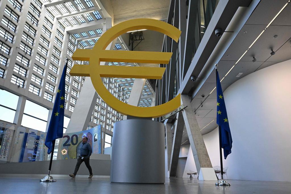 BCE mantiene tipos de interés al 2% pese a inflación del 3 % en abril