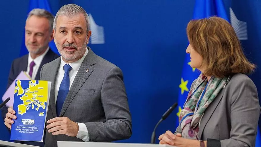 Koldo García en rueda de prensa en Barcelona, Colombia