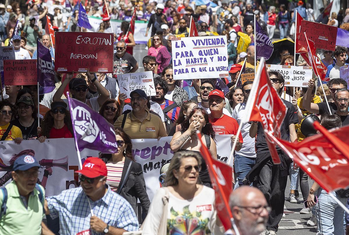 Desfile en Torrejón de Ardoz durante la conmemoración del 2 de mayo