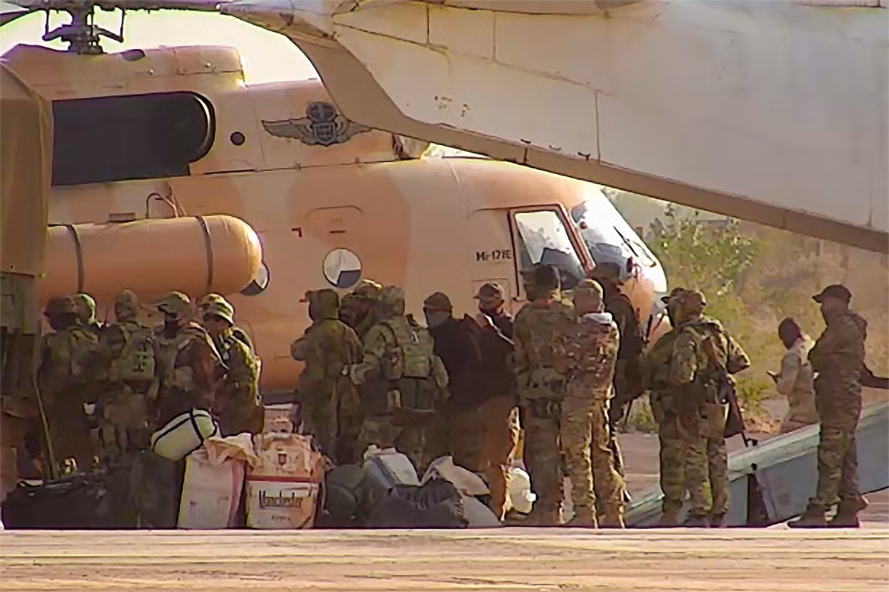 Rusia en Mali: ofensiva tuareg‑yihadista rodea Bamako y pone en duda la presencia rusa