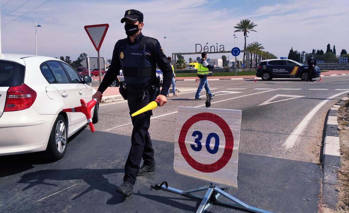Policía nacional fuera de servicio detiene a agresor de 74 años en Dénia