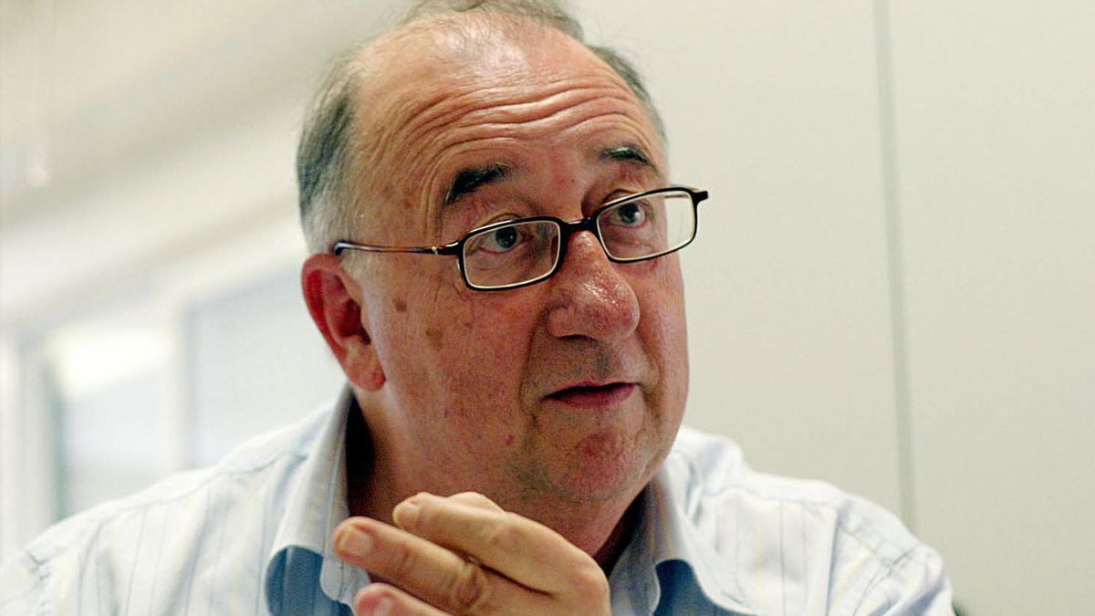 Fiscalía pide ocho años de cárcel a Julio de España por agresión sexual a pacientes