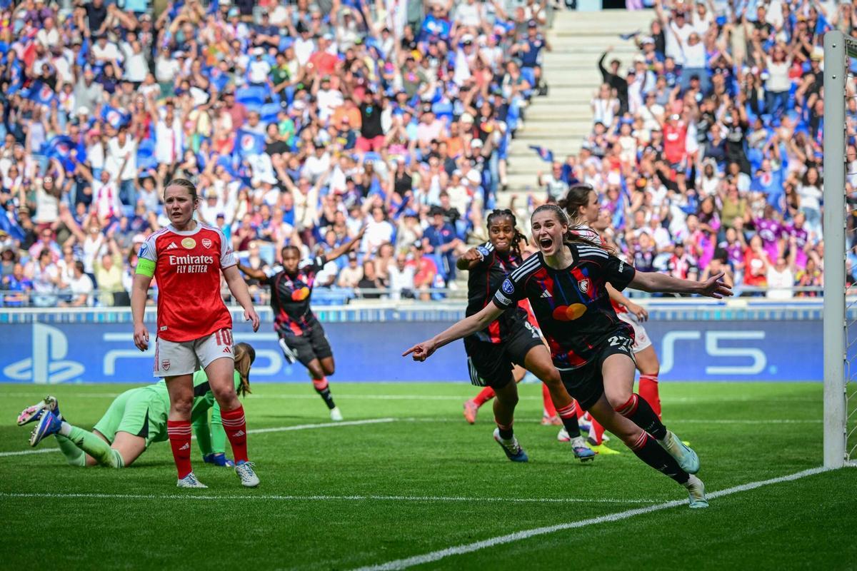 Lyon remonta al Arsenal y asegura plaza en la final de la Champions Femenina