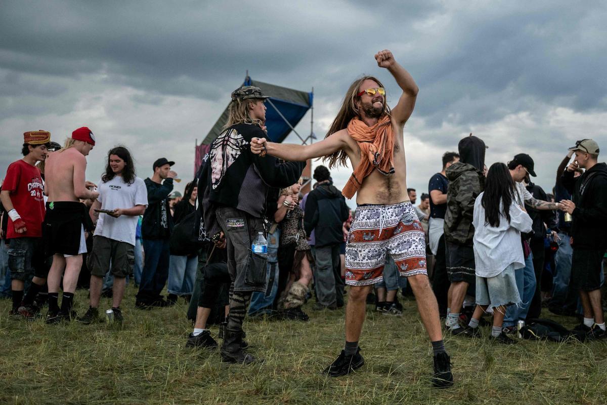 Rave en Francia bajo amenaza de municiones de la II Guerra Mundial: 20.000 asistentes en riesgo