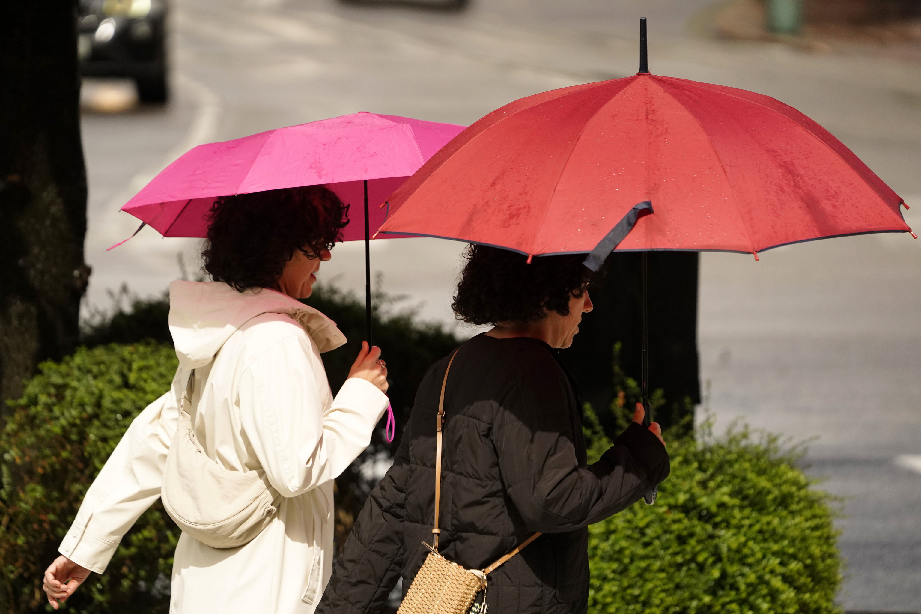 AEMET emite alerta amarillo por tormentas este Día de la Madre en ocho comunidades