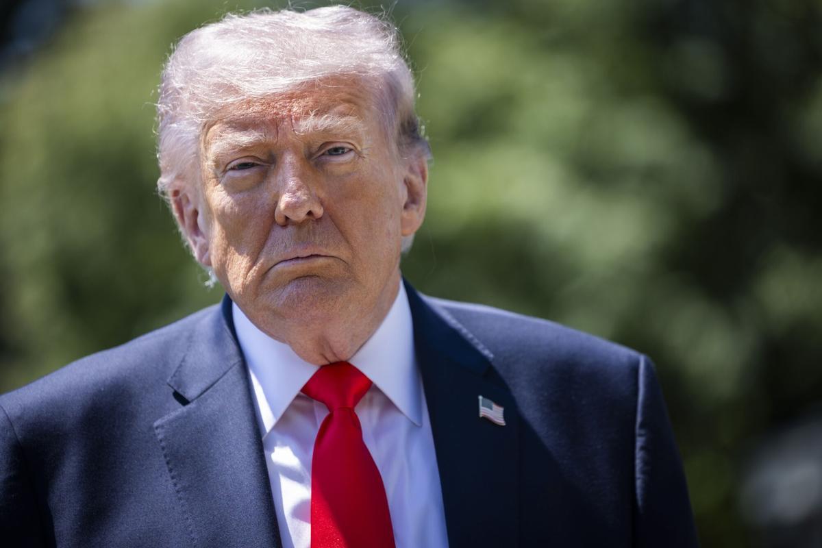 Trump amenaza con atacar a Irán si se porta mal tras estudiar propuesta de paz