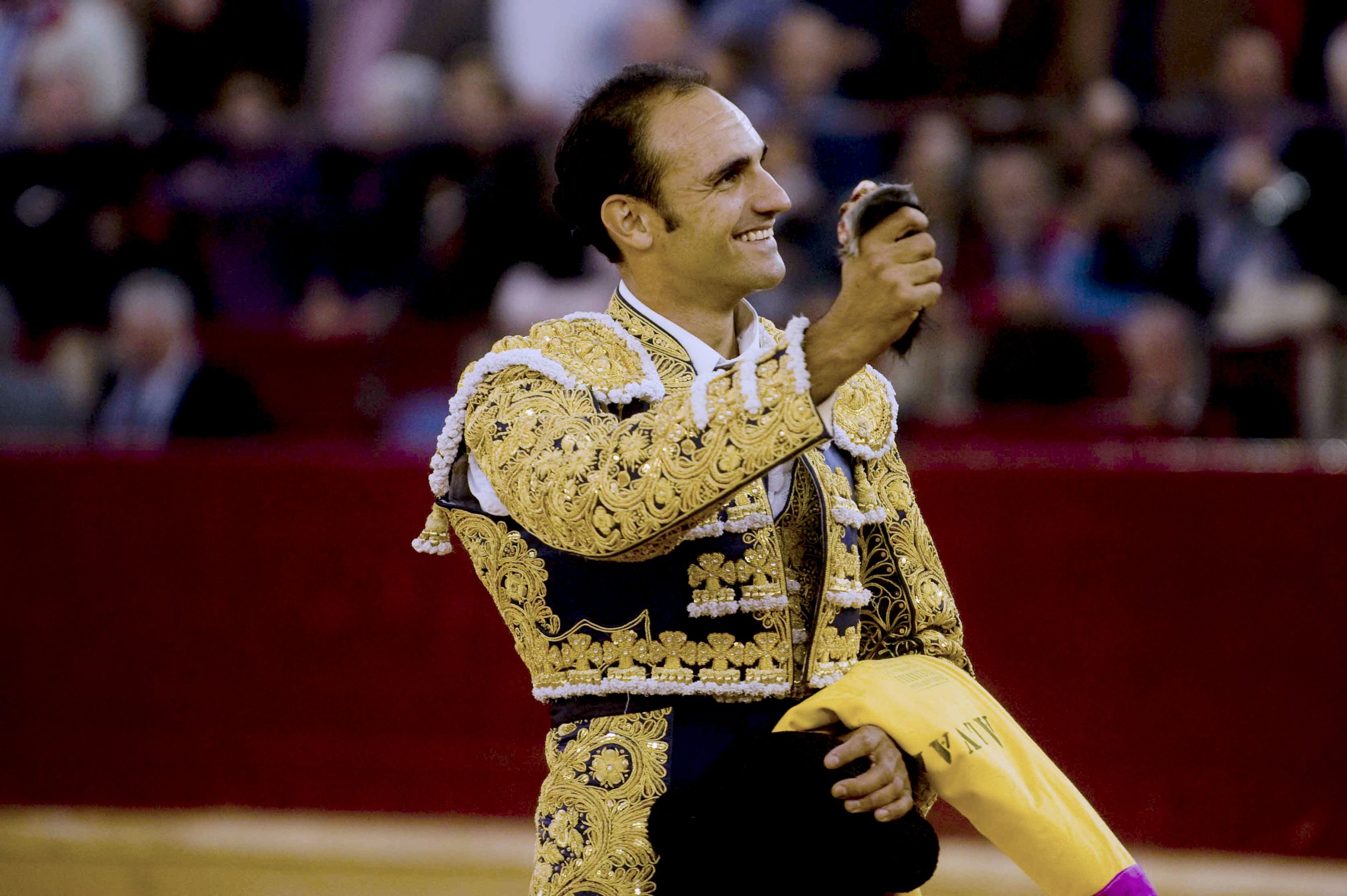Accidente de Alberto Álvarez en una trituradora de pienso deja al torero retirado en estado crítico