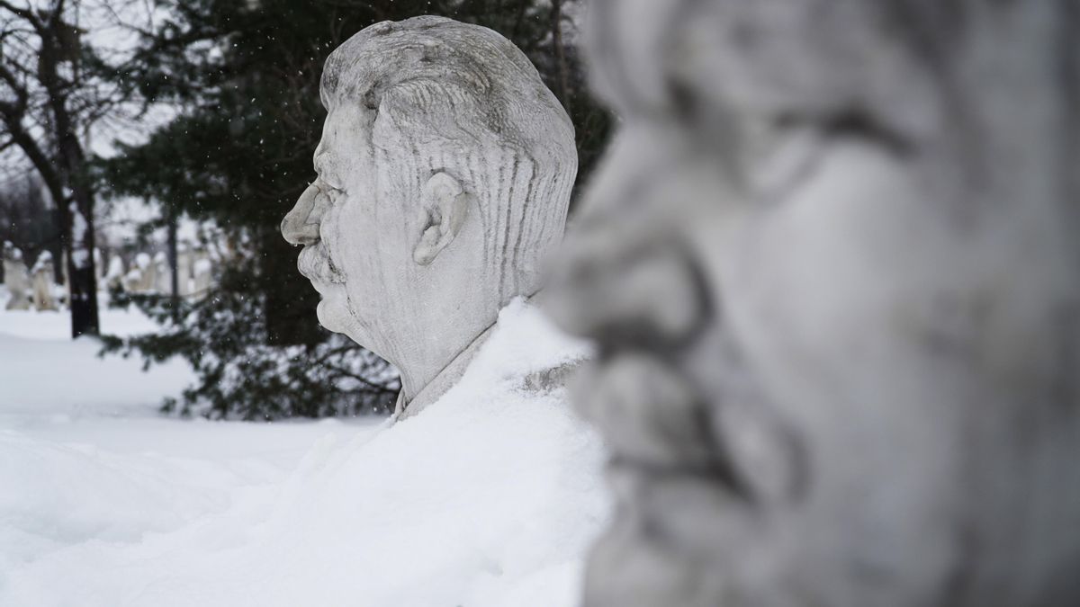 Rusia aprueba ley que castiga la negación del "genocidio del pueblo soviético" con hasta cinco años de prisión