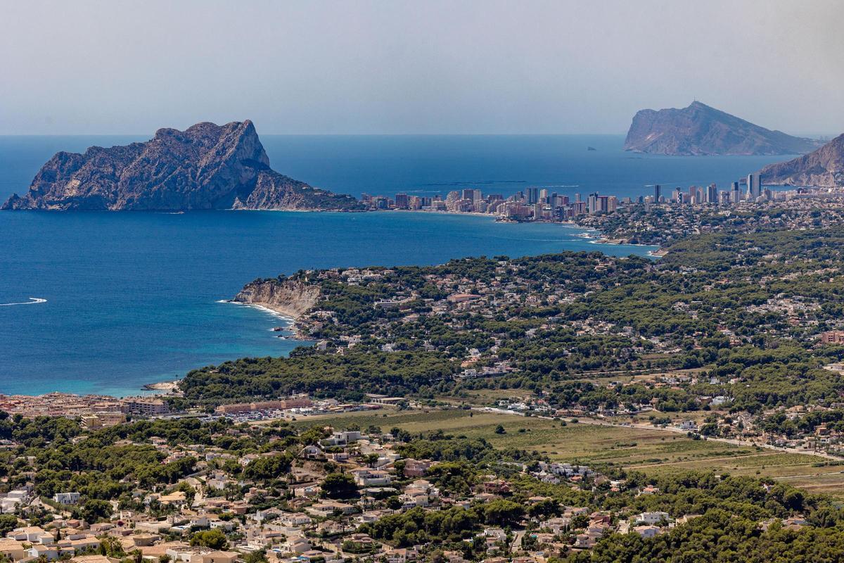 Compra de chalés en Alicante: extranjeros acaparan el 60 % del mercado