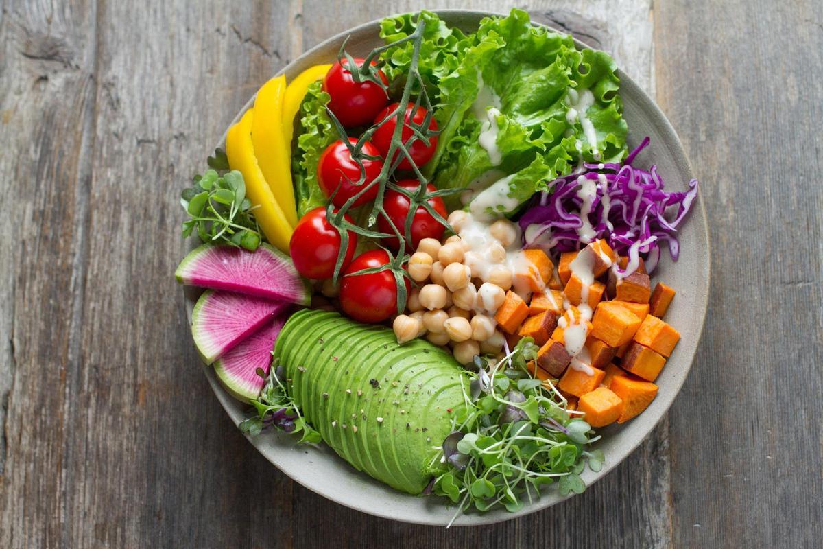 Dieta vegana baja en grasas corta a la mitad las emisiones de gases de efecto invernadero
