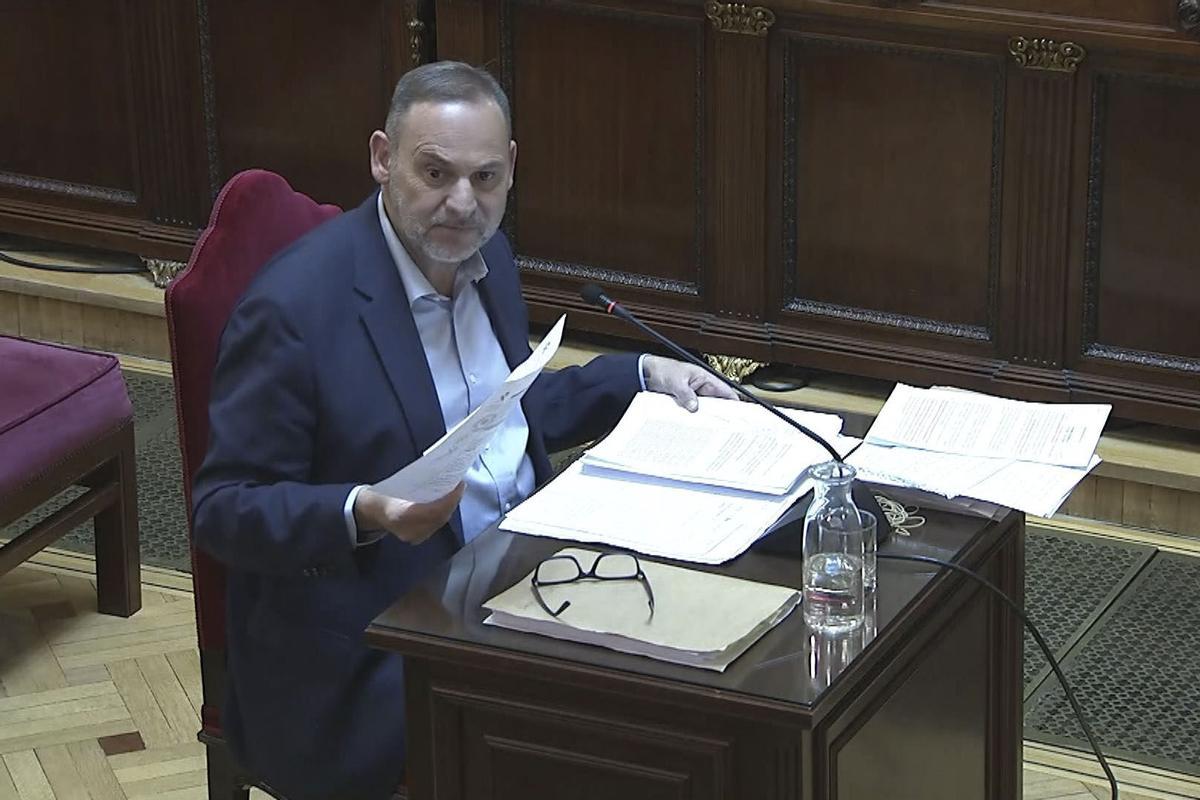 Ábalos exige que si hay delito, se pague: la polémica que sacude al PSOE
