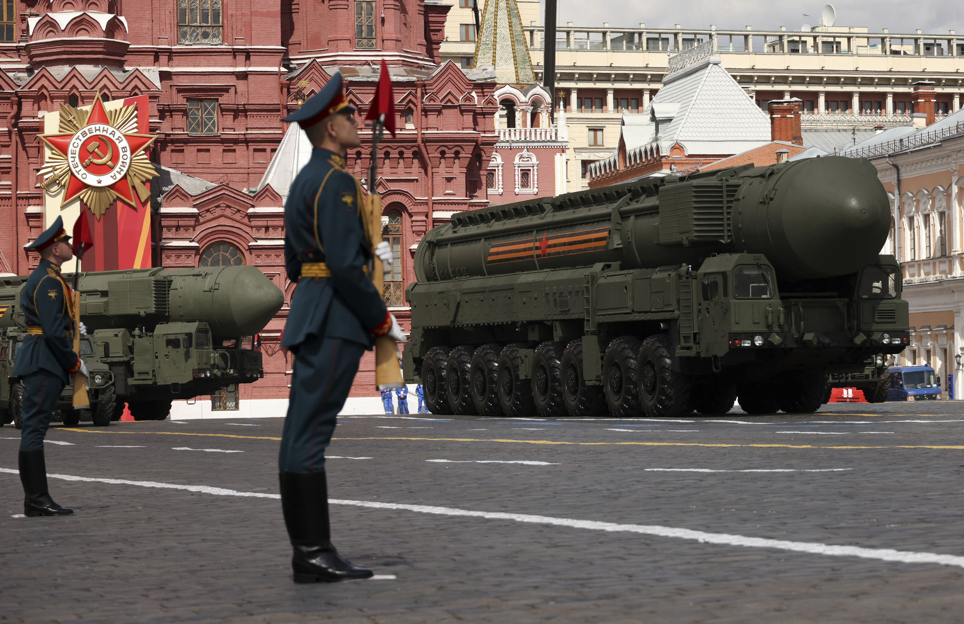 Desfile del Día de la Victoria 2024 sin tanques ni misiles: Moscú recorta exhibición militar