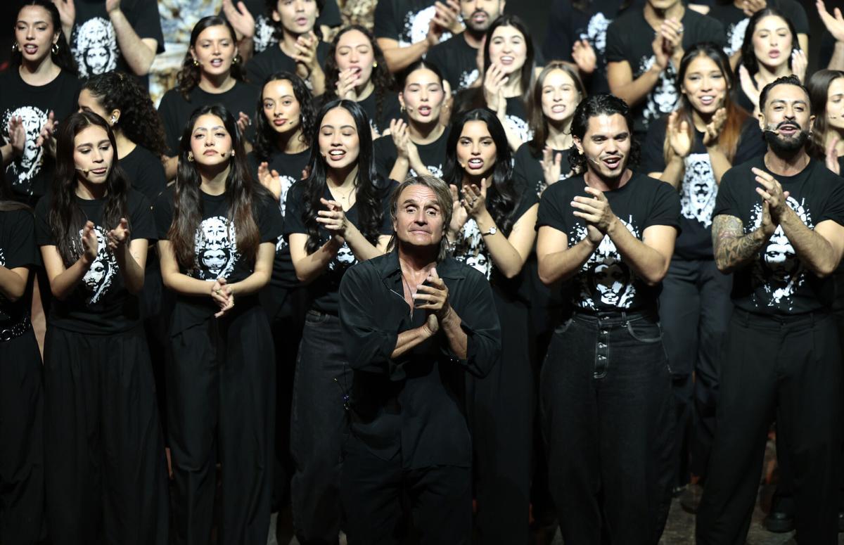 Isabel Díaz Ayuso en la ceremonia del Frontón México tras la cancelación de la misa en la catedral