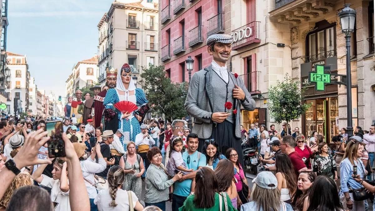 Festivos del 15, 27 y 30 de mayo 2026 en España