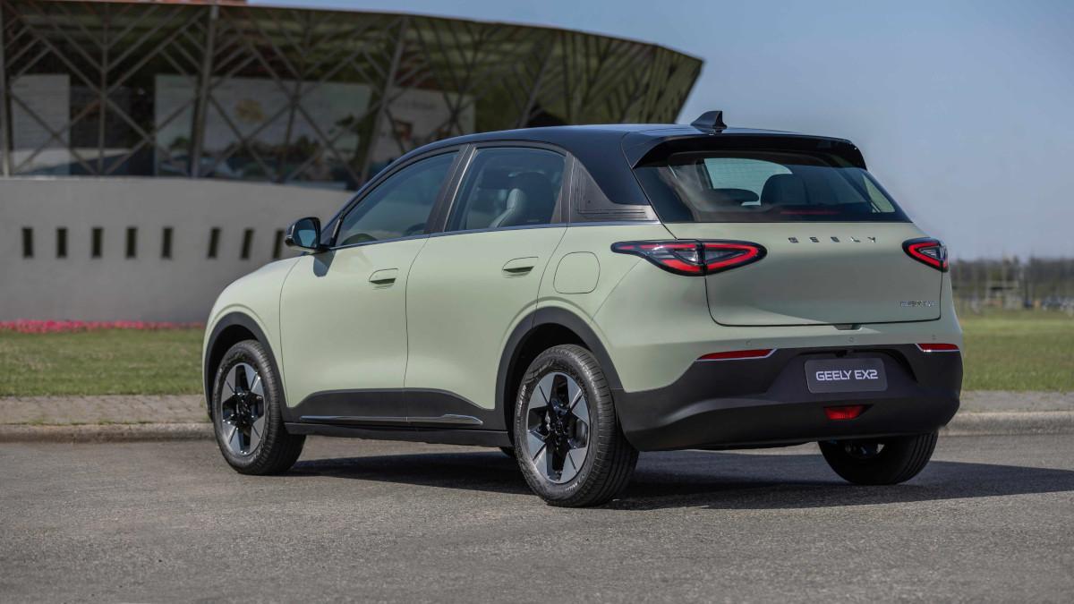 Fachada de la planta de Ford en Almussafes, Valencia, donde Geely producirá el eléctrico E2