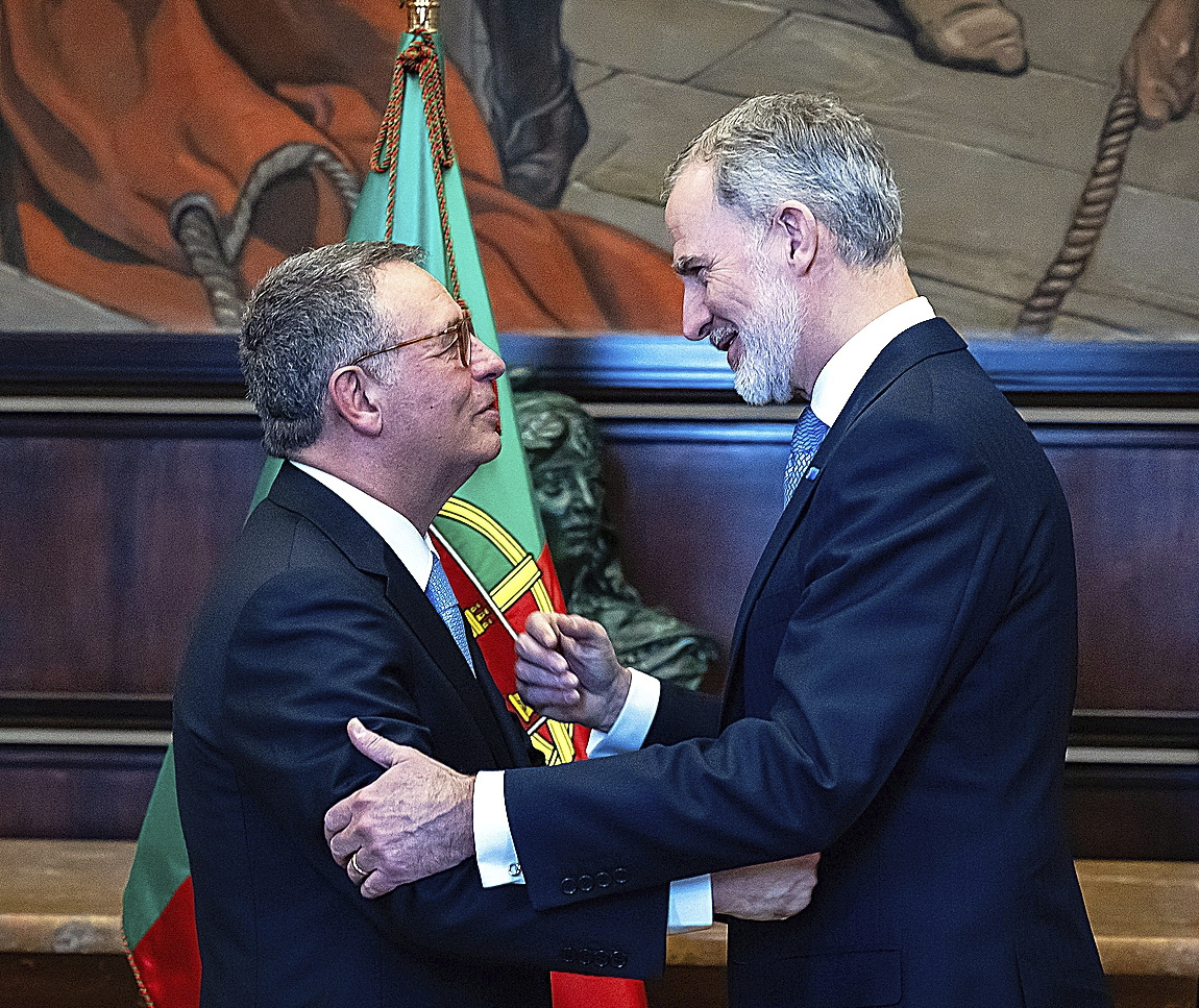 José Manuel Albares fuera del Palacio de la Moncloa, 2026