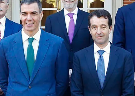 PP exige comparecencia por supuesta información privilegiada en la venta de Indra por los hermanos Escribano