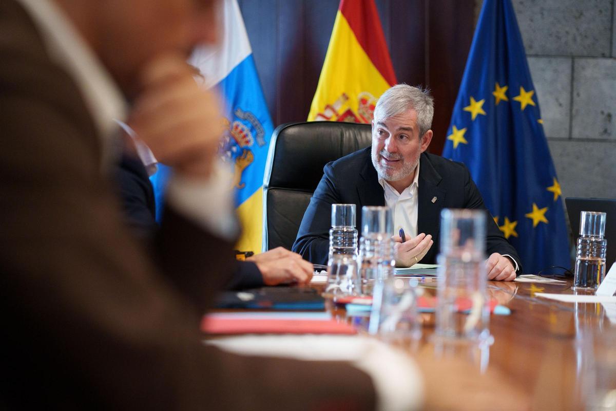 Clavijo denuncia exclusión en la gestión del buque con riesgo de hantavirus