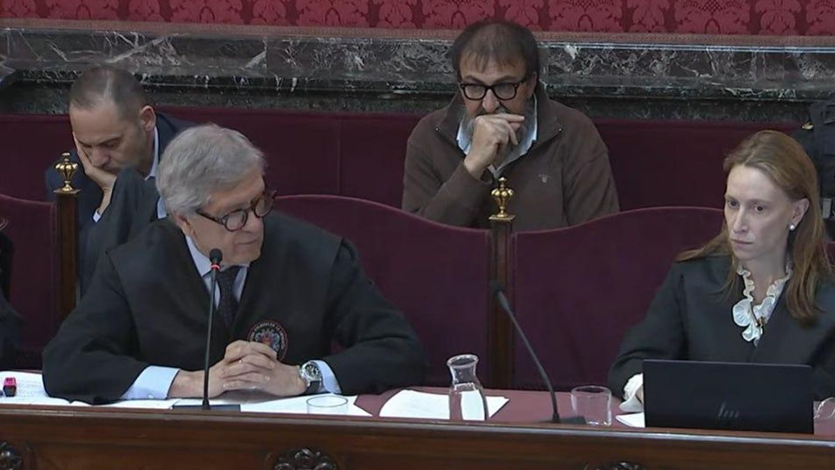 Mascarillas: abogado de Ábalos defiende legalidad de los contratos y niega pagos de 10.000 euros
