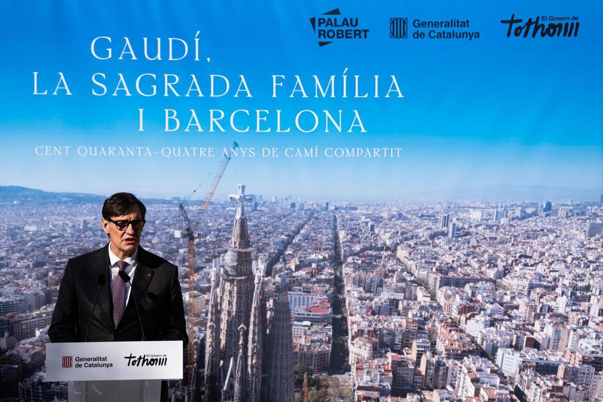 Inauguración de la exposición 'La Sagrada Família y Barcelona, 144 años de camino compartido' en el Palau Robert