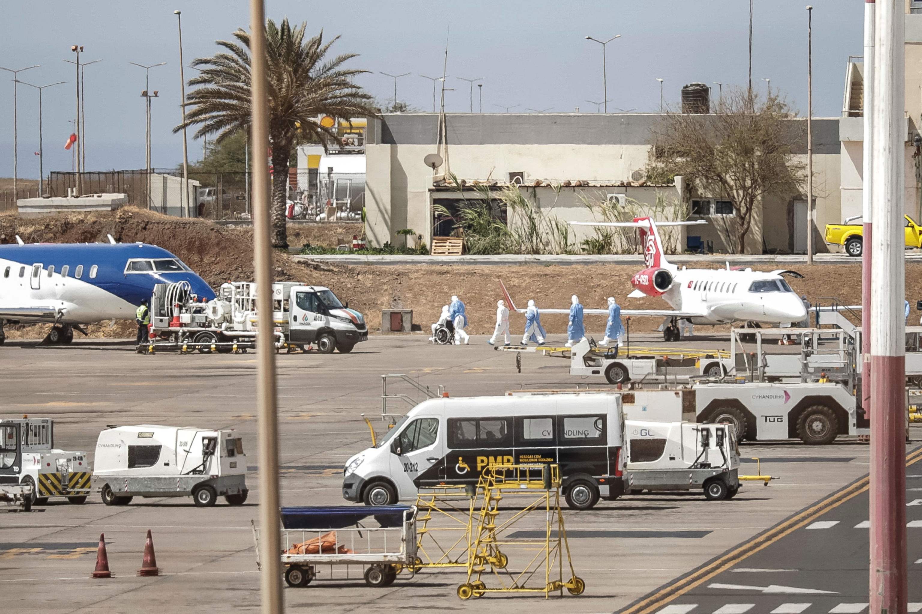 hantavirus: MV Hondius llega a Tenerife y España impone cuarentena a 14 españoles