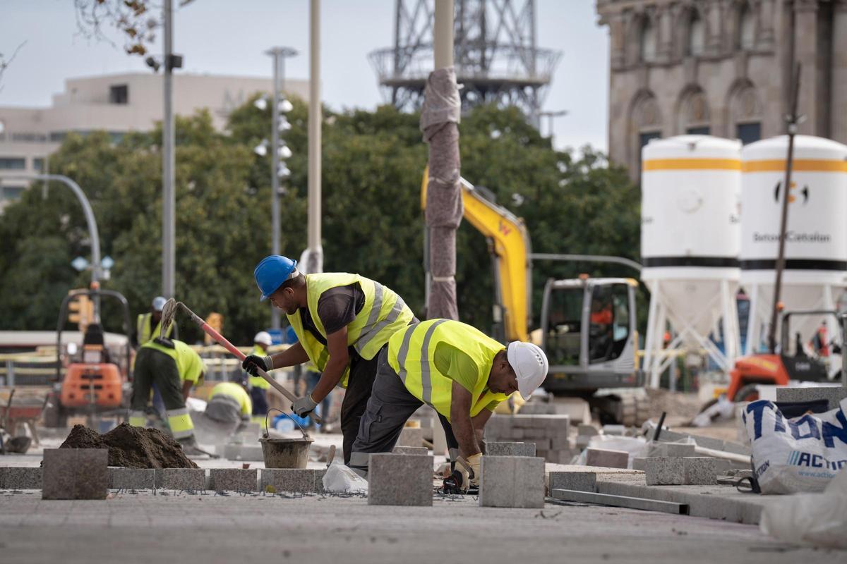 Regularización de migrantes: Foment del Treball asegura que no perjudicará el empleo español