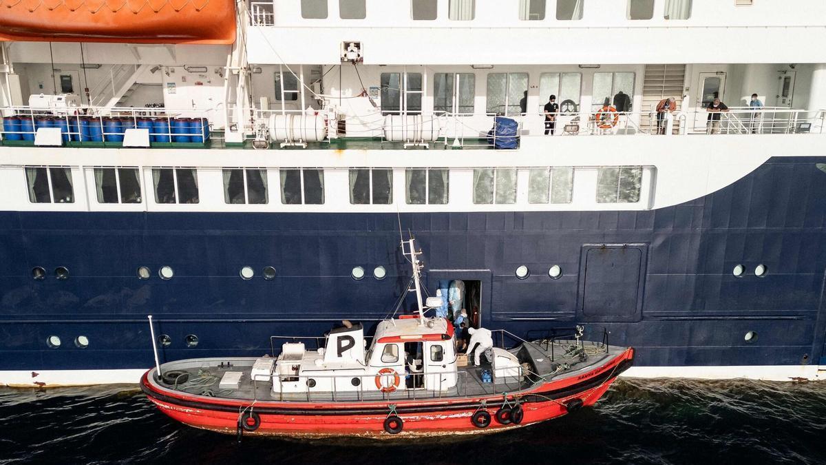 Crucero con hantavirus: Tenerife lo limita a fondear sin pasajeros