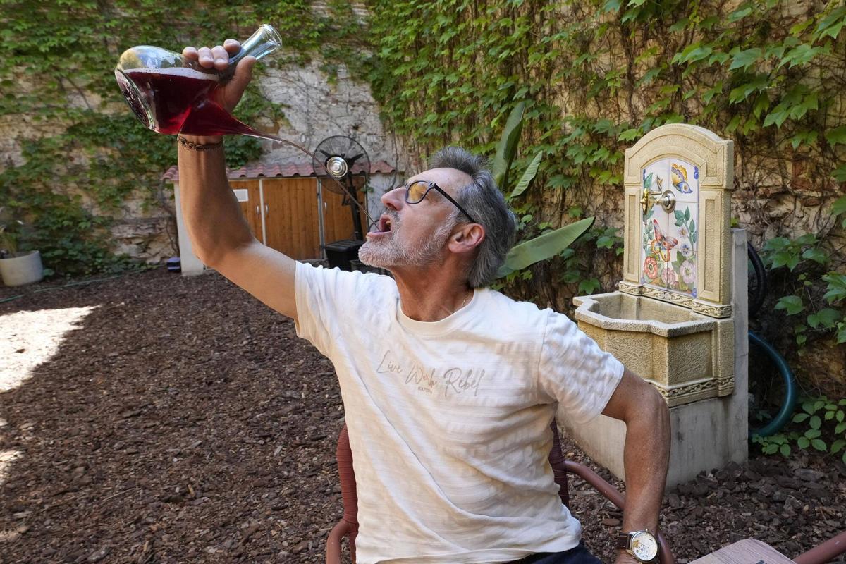 Fuente de tinto de verano en La Barcelonesa revoluciona la barra de Barcelona
