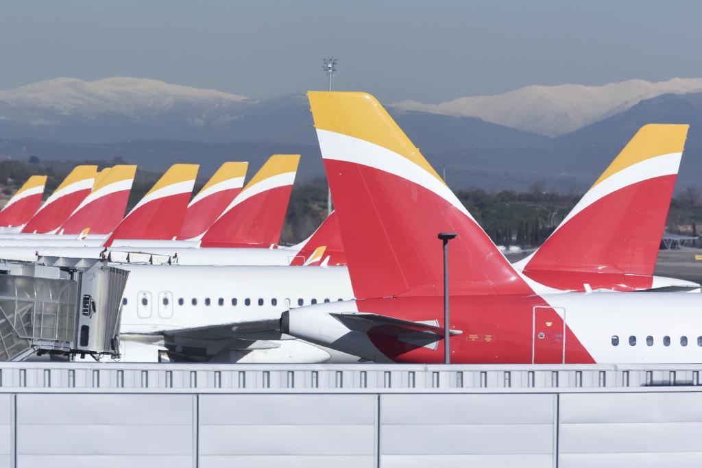 IAG estima un impacto de 2.000 millones por la crisis del queroseno y busca compensar 1.200 millones