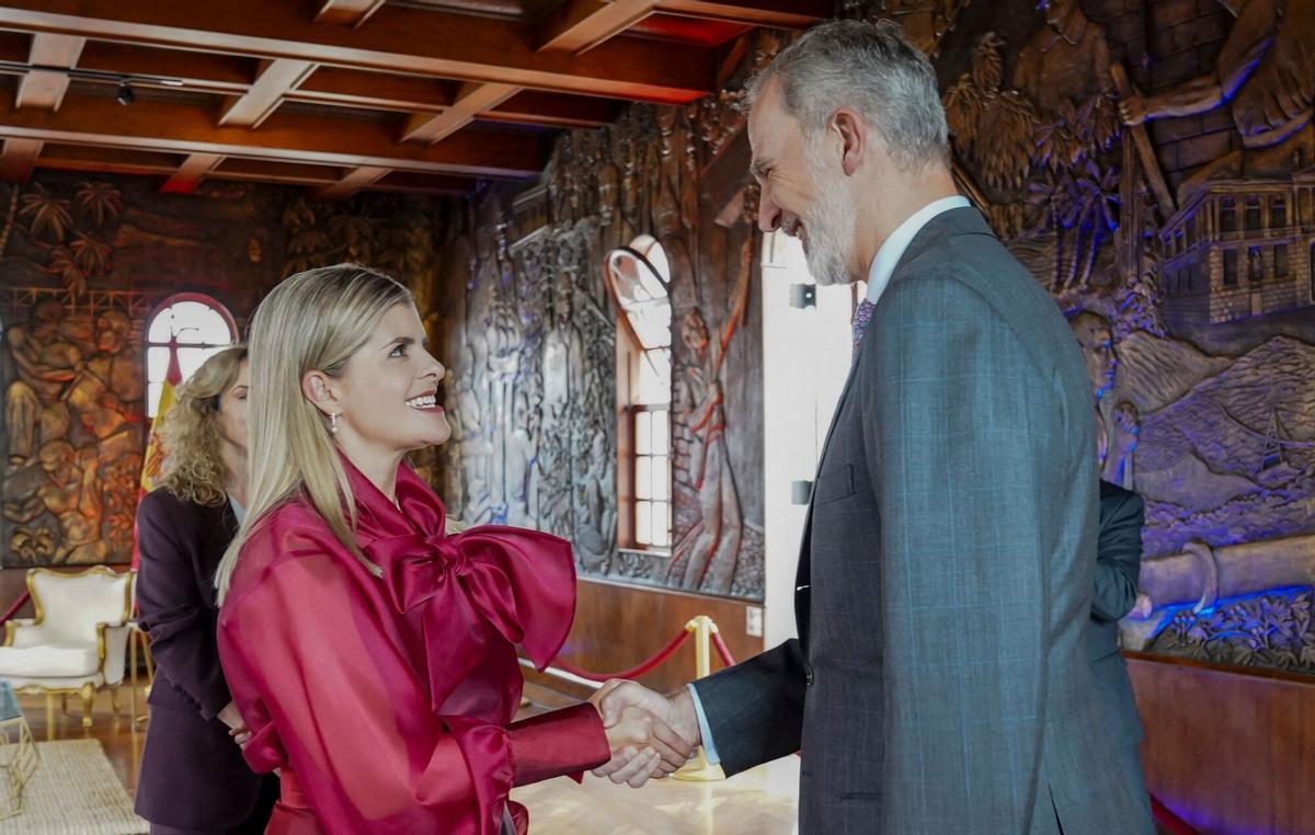 Rey Felipe VI presencia la toma de posesión de Laura Fernández y el controvertido traspaso de poder en Costa Rica